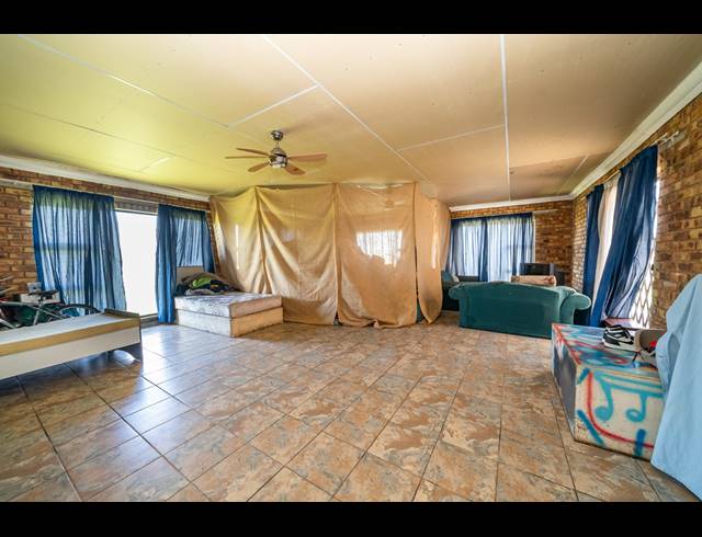 40,442M² FARM FOR SALE IN WITHOK ESTATE